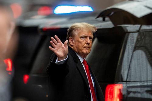 Д.Трамп Нотр-Дамын сүмийн нээлтийн ёслолд оролцоно